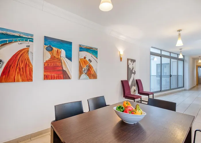 Seaview 3 Bedroom Apartamento *