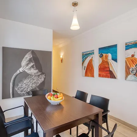 Seaview 3 Bedroom * Gzira